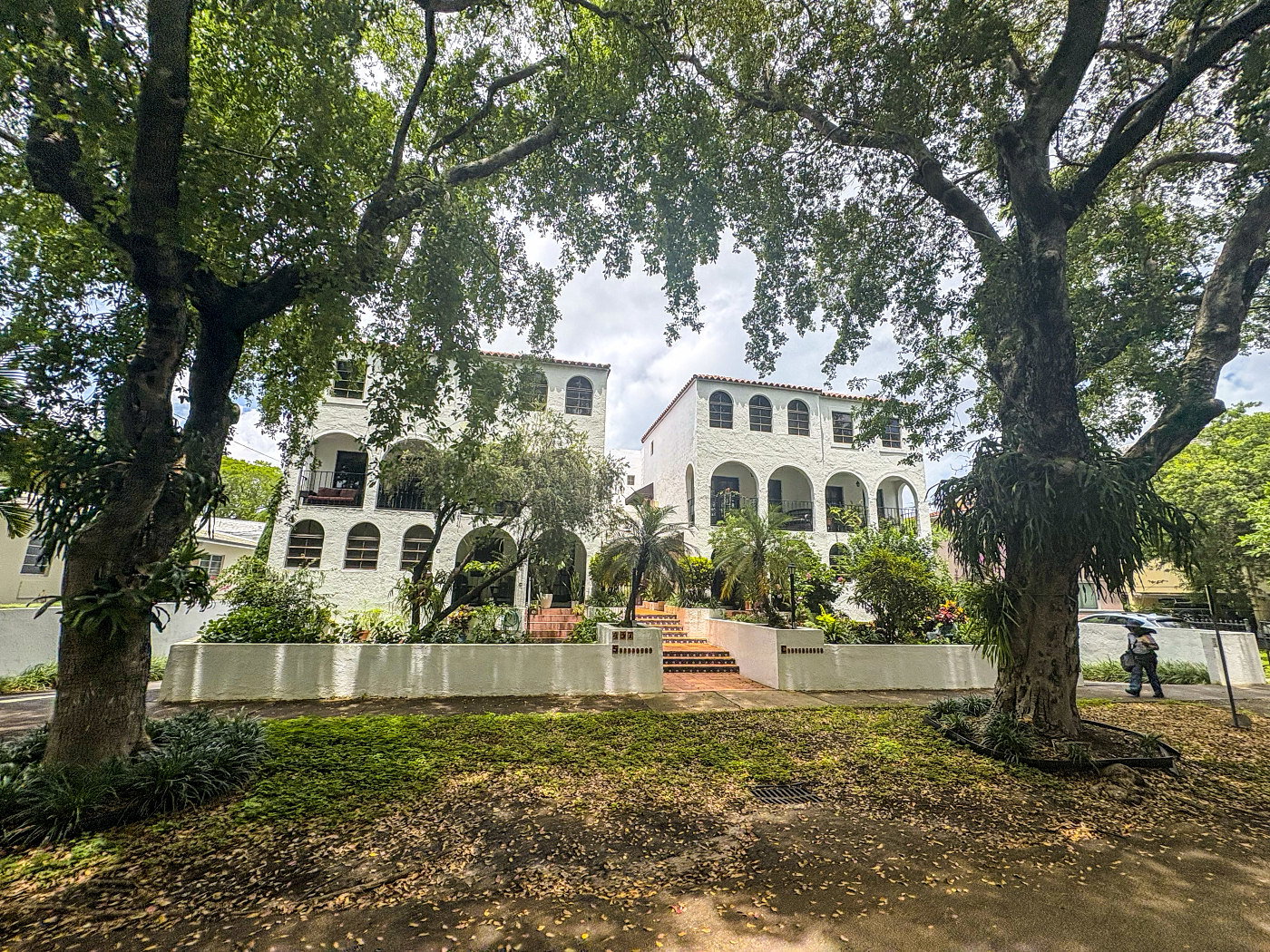 437 Santander Condo